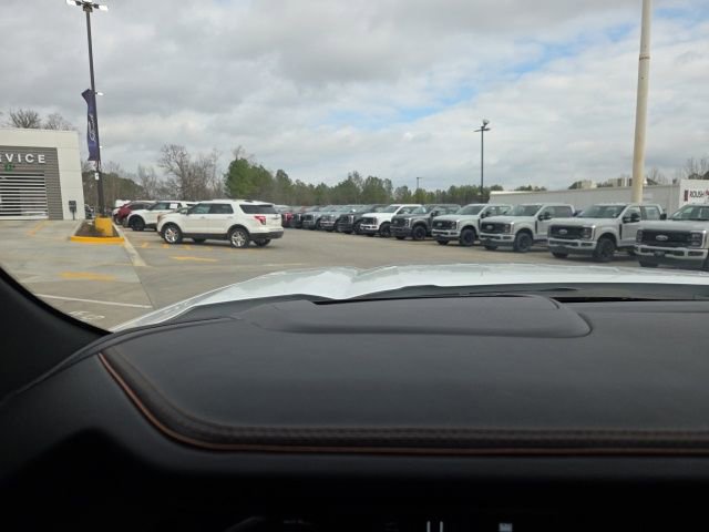 Used 2025 GMC Sierra 1500 AT4 w/ AT4 Premium Package image 25