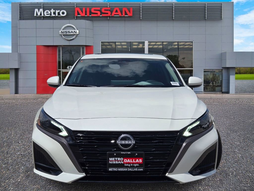 New 2026 Nissan Altima 2.5 SV image 2