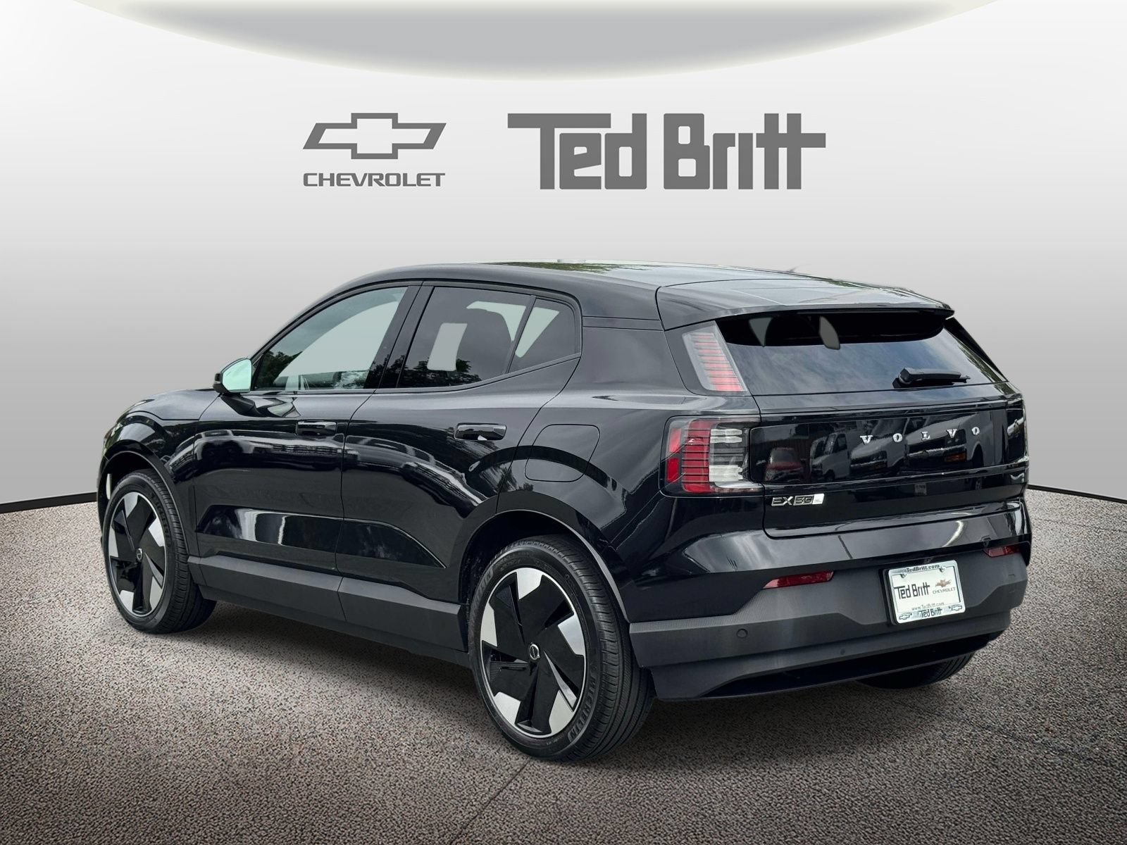 Used 2025 Volvo EX30 Plus w/ Protection Package Premier AWD/4WD image 5