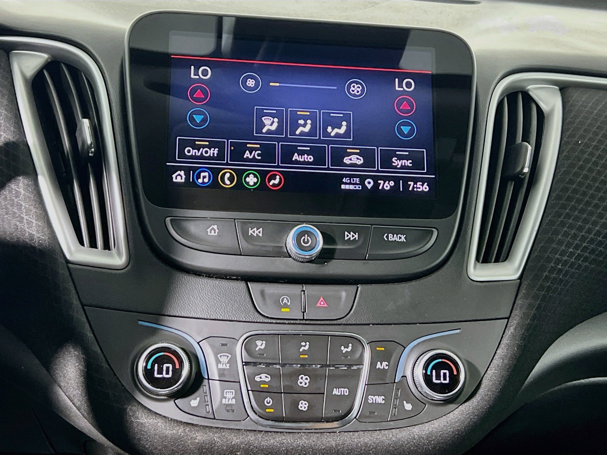 Used 2025 Chevrolet Malibu LT FWD image 26