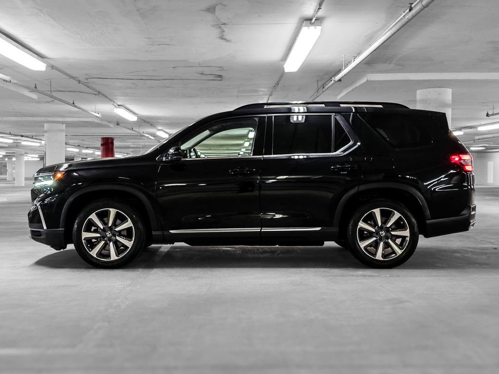 Used 2023 Honda Pilot Elite image 13