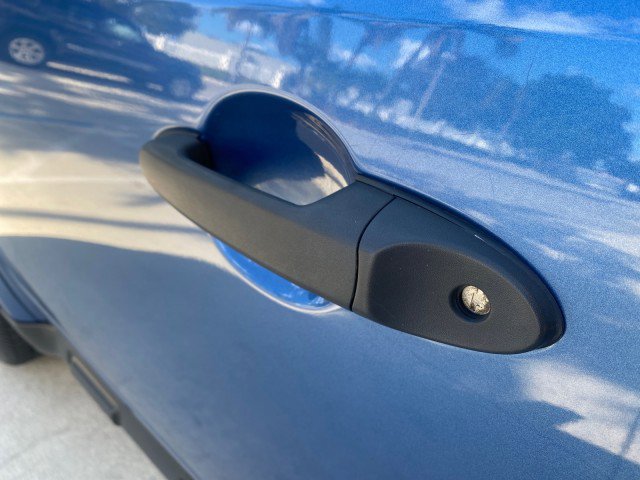 Used 2009 Ford Escape XLS image 40