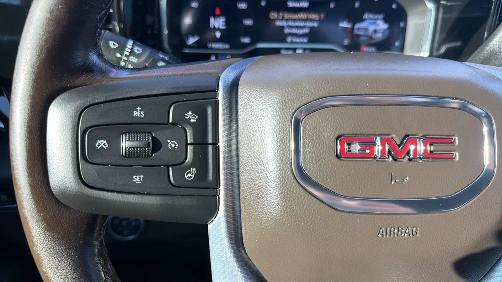 Used 2023 GMC Sierra 1500 SLT RWD image 18