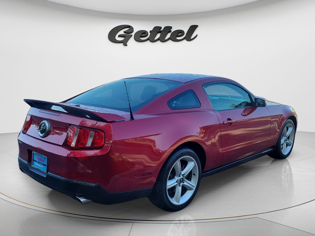 Used 2010 Ford Mustang GT Premium RWD image 5