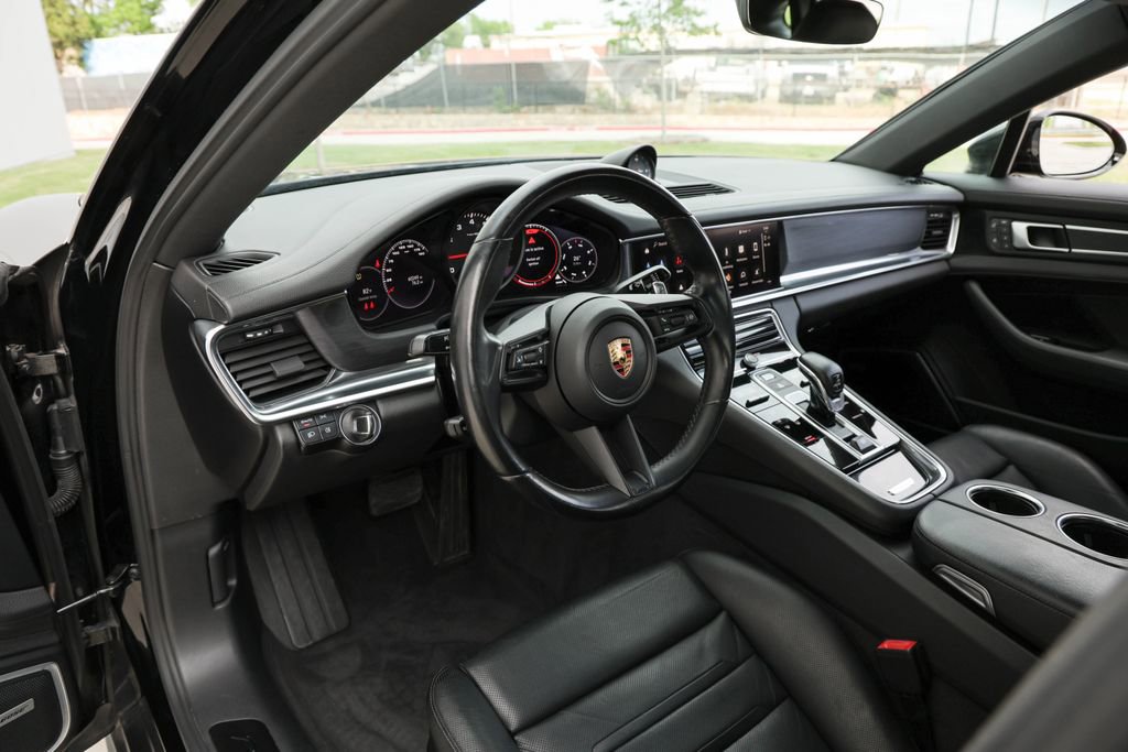 Used 2022 Porsche Panamera Platinum Edition RWD image 16