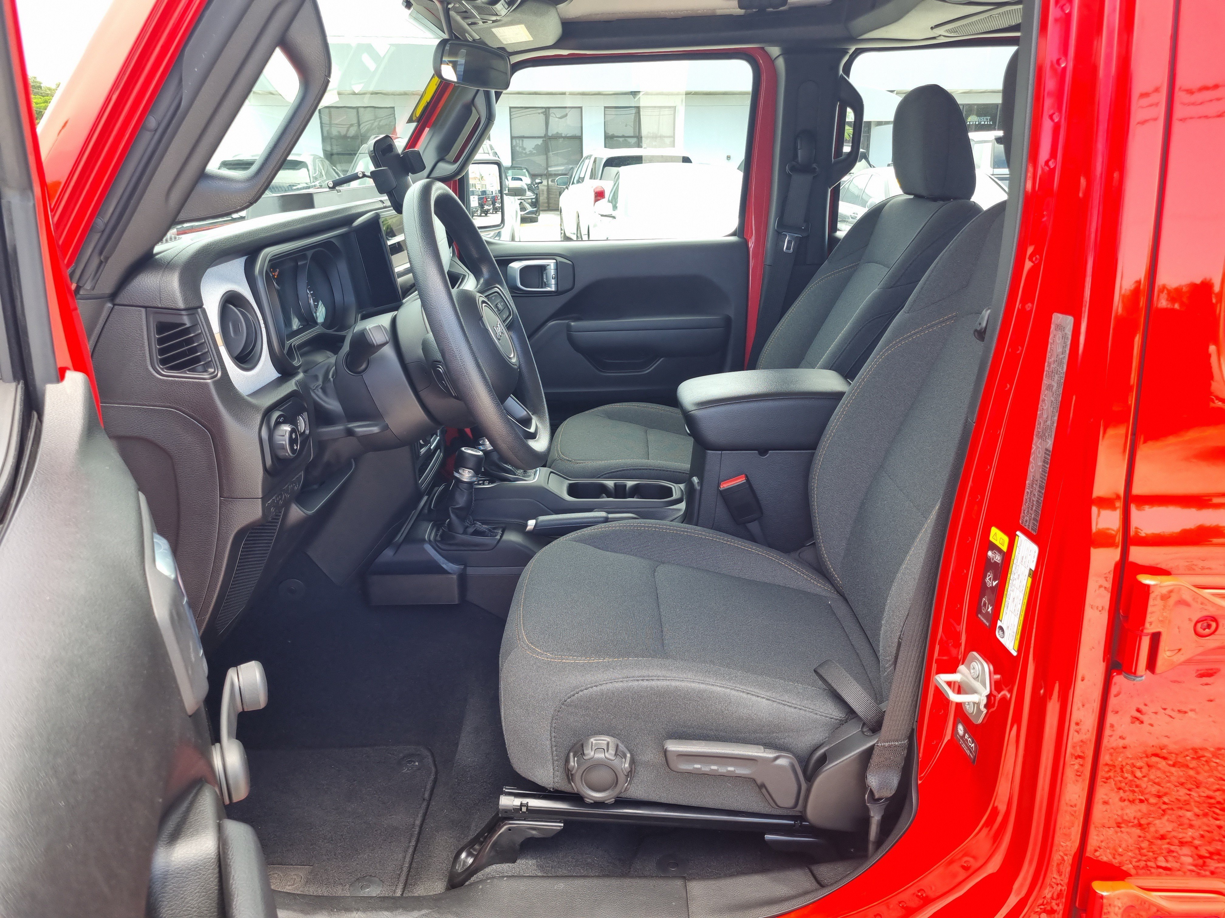 Used 2024 Jeep Gladiator Sport AWD/4WD image 18