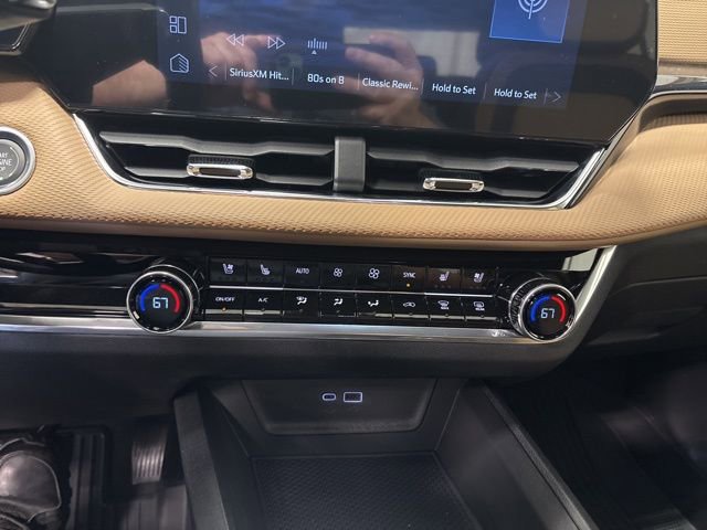 New 2026 Chevrolet Equinox ACTIV w/ Convenience Package III image 23