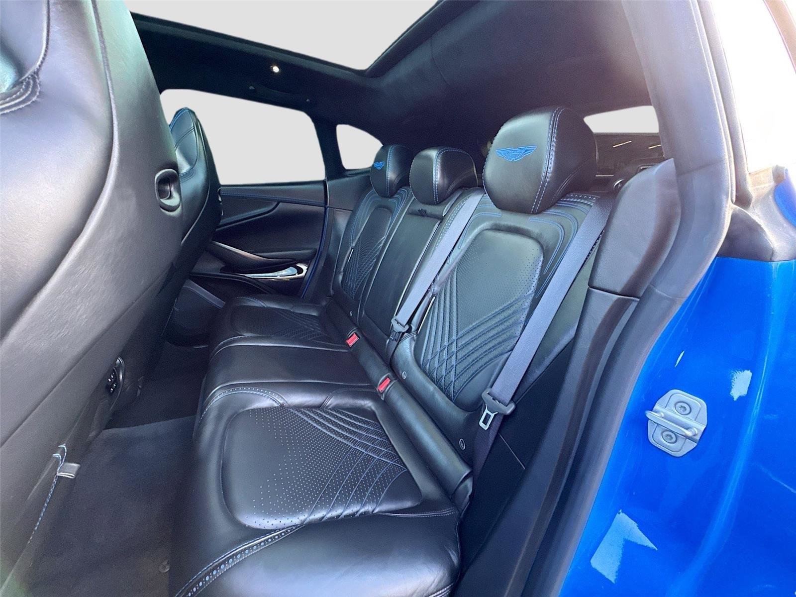 Used 2021 Aston Martin DBX image 22