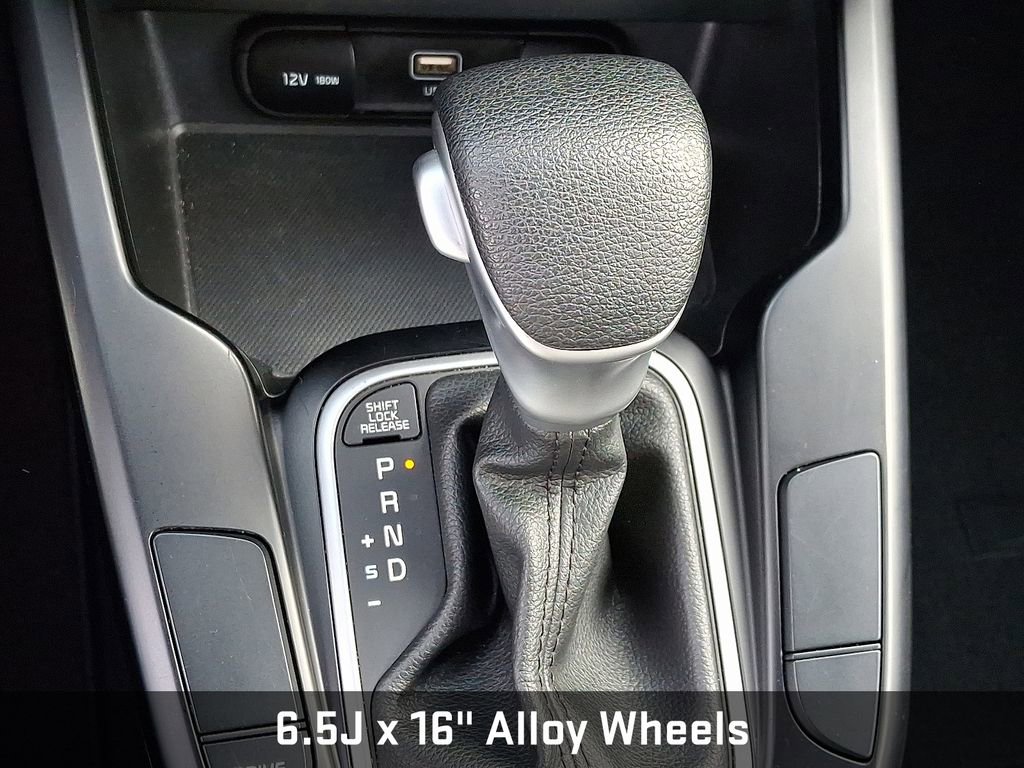 Used 2024 Kia Soul LX w/ Option Group 015 image 16