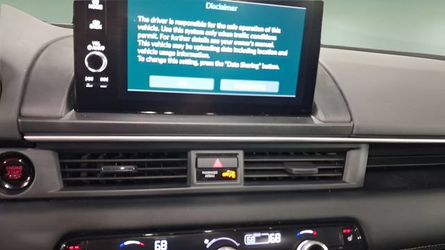 Used 2025 Honda Pilot Touring image 12