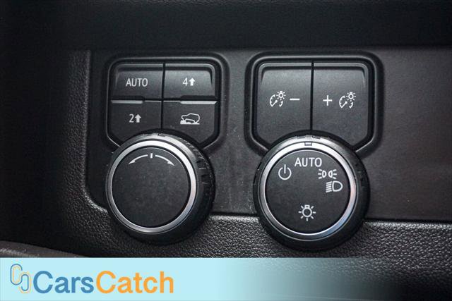 Used 2021 Chevrolet Suburban LT image 39