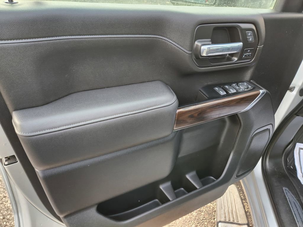 Used 2022 GMC Sierra 2500 SLT image 34