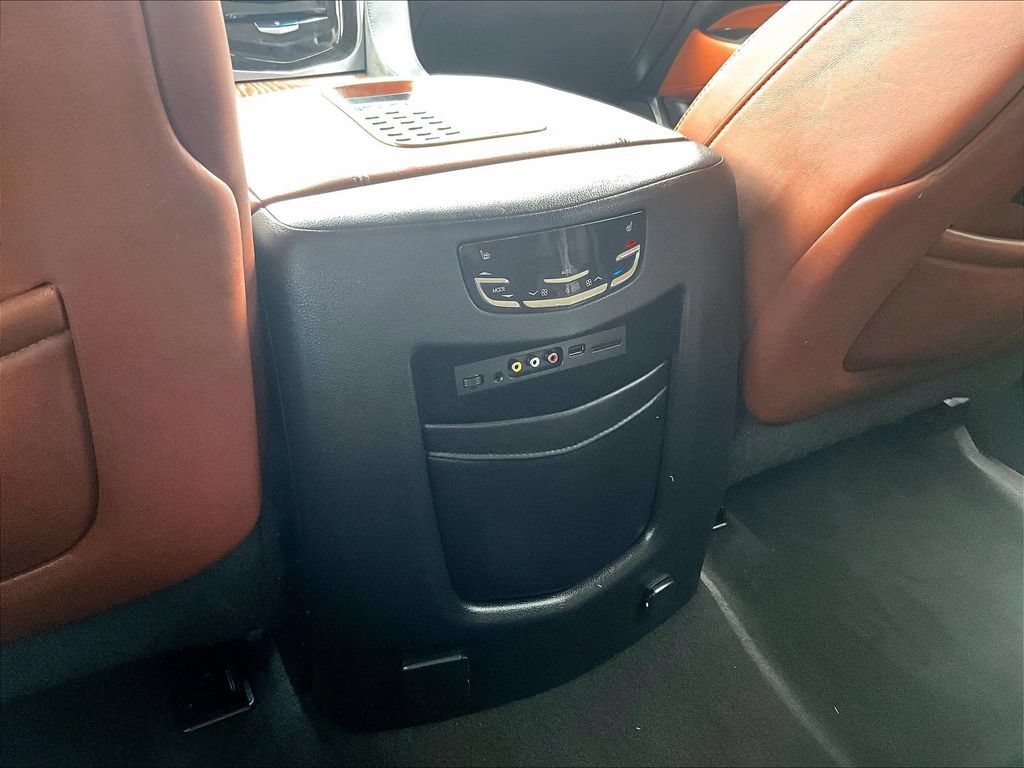 Used 2015 Cadillac Escalade Premium AWD/4WD image 35