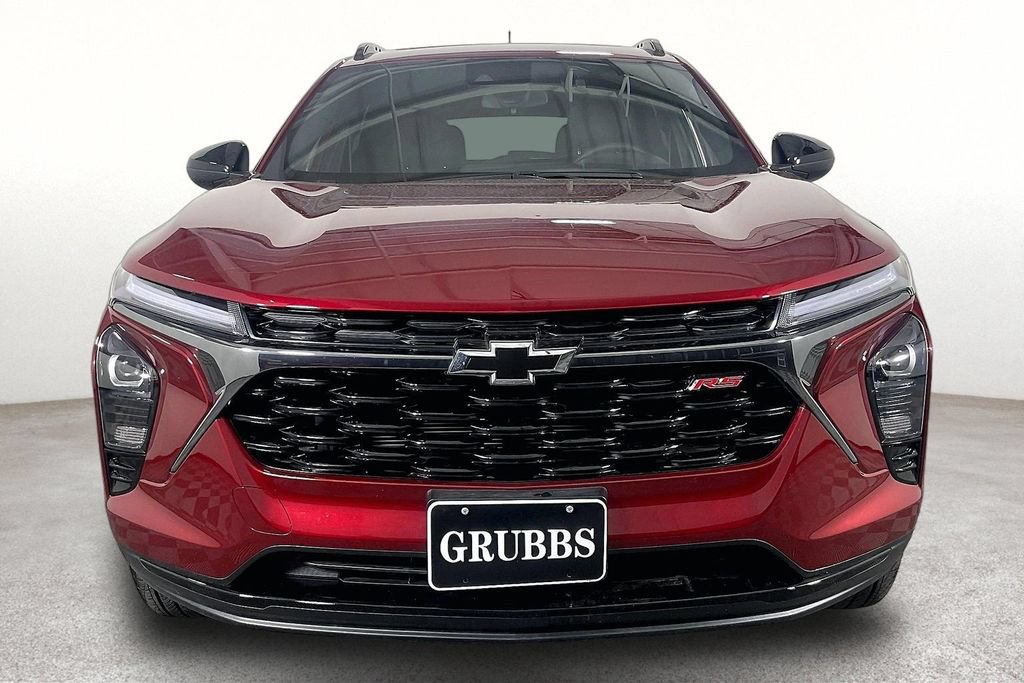 Used 2025 Chevrolet Trax RS w/ Sunroof Package FWD image 4