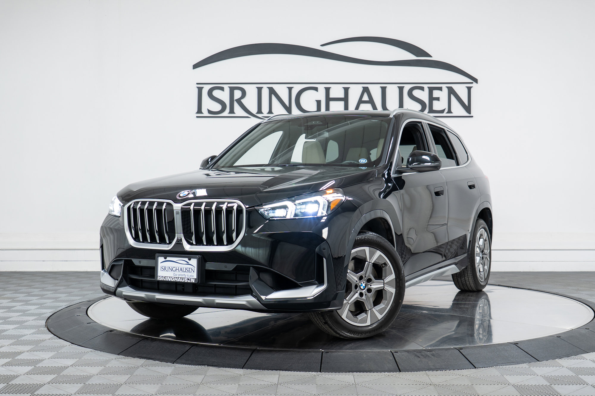 Used 2025 BMW X1 xDrive28i w/ Technology Package image 26