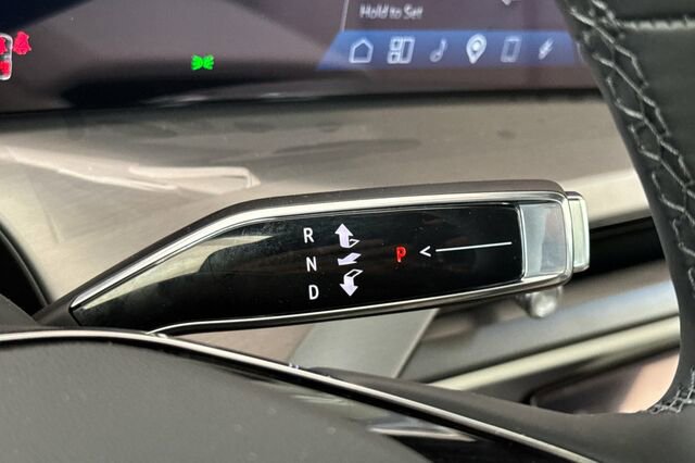 New 2026 Cadillac Vistiq Sport image 23