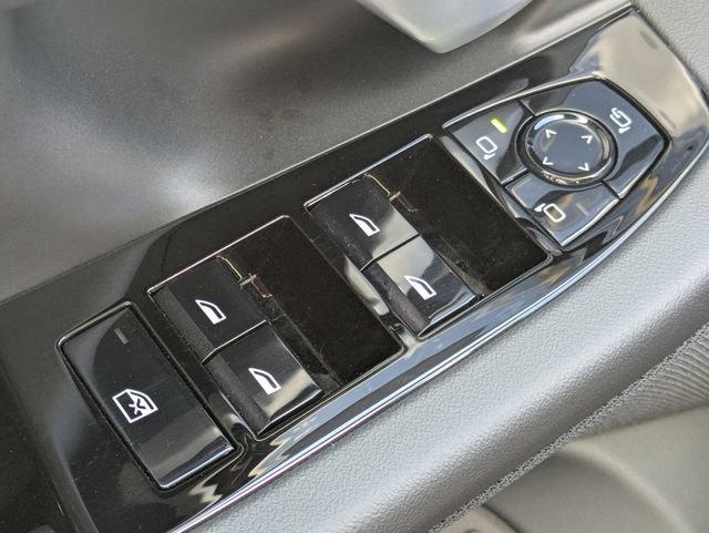 Used 2026 BMW 530i RWD image 23