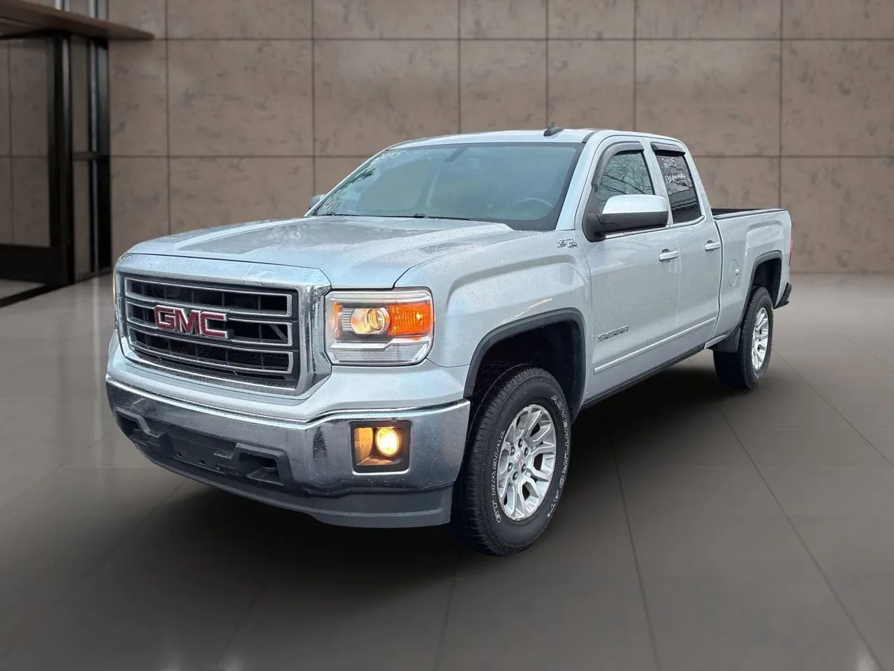 Used 2015 GMC Sierra 1500 SLE w/ SLE Value Package image 1
