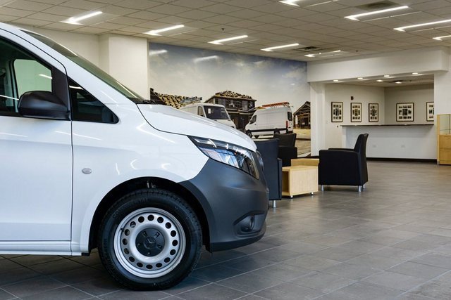 Used 2024 Mercedes-Benz Sprinter 3500 image 17