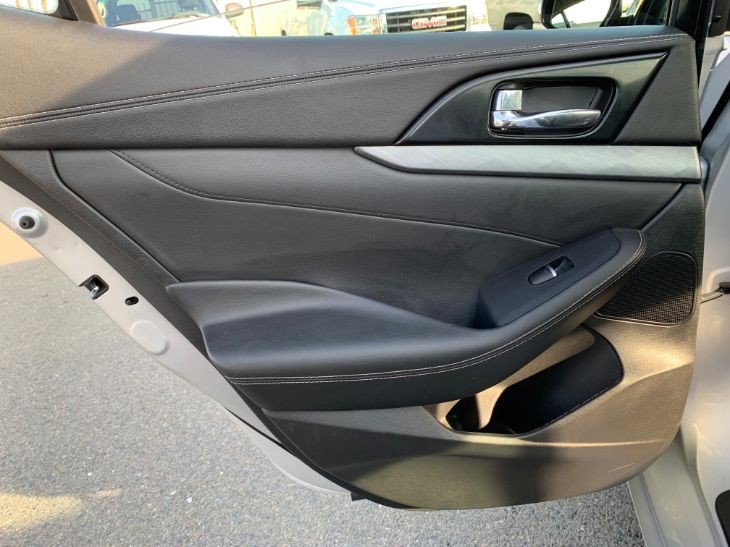 Used 2018 Nissan Maxima 3.5 SV image 11