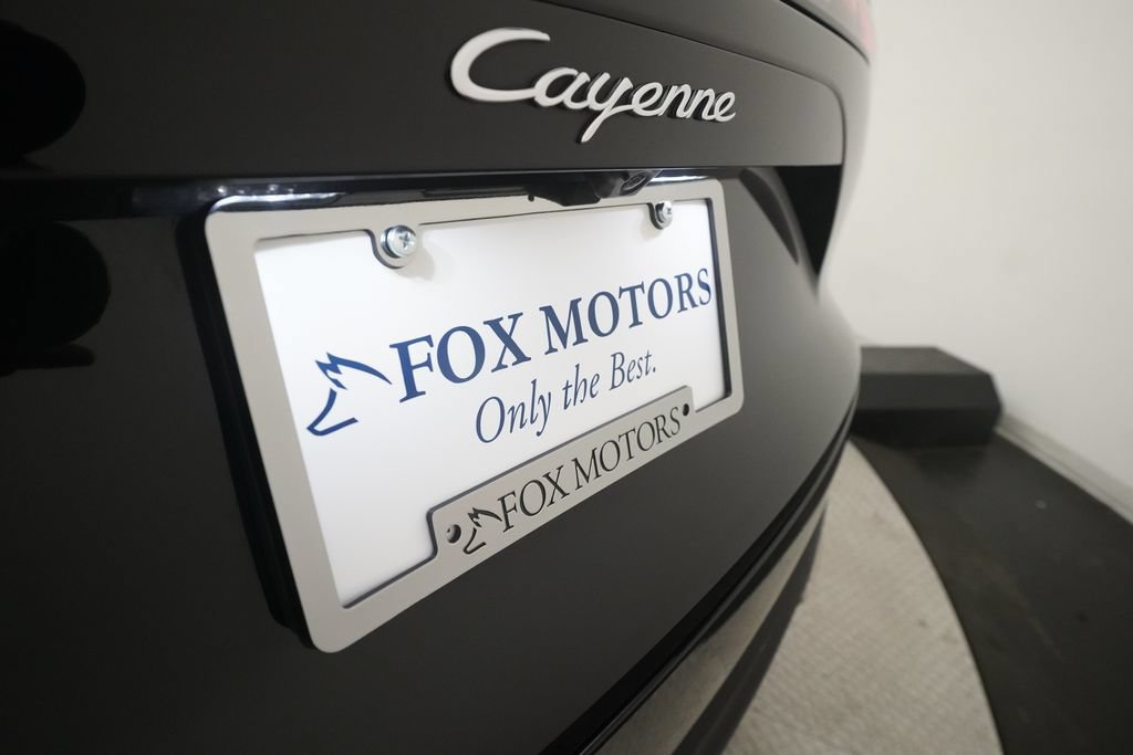 Certified 2022 Porsche Cayenne AWD/4WD image 34