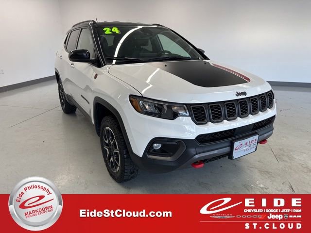 Used 2024 Jeep Compass Trailhawk