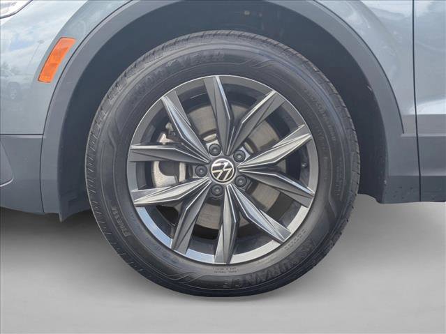 Used 2023 Volkswagen Tiguan SE FWD image 22