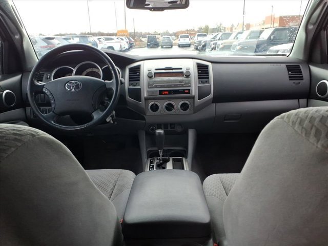 Used 2011 Toyota Tacoma PreRunner image 8