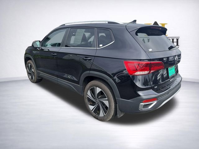 Used 2024 Volkswagen Taos SE AWD/4WD image 5