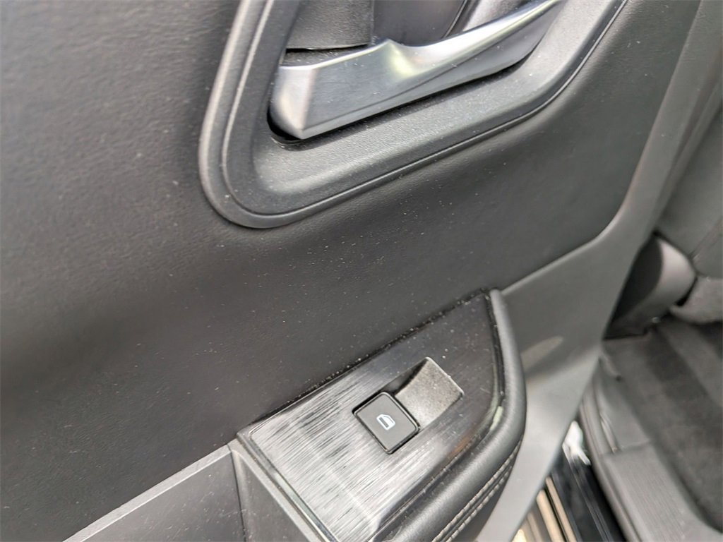Used 2024 Nissan Rogue SV image 28
