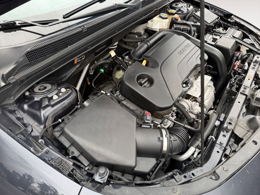 Used 2023 Chevrolet Malibu LT FWD image 26