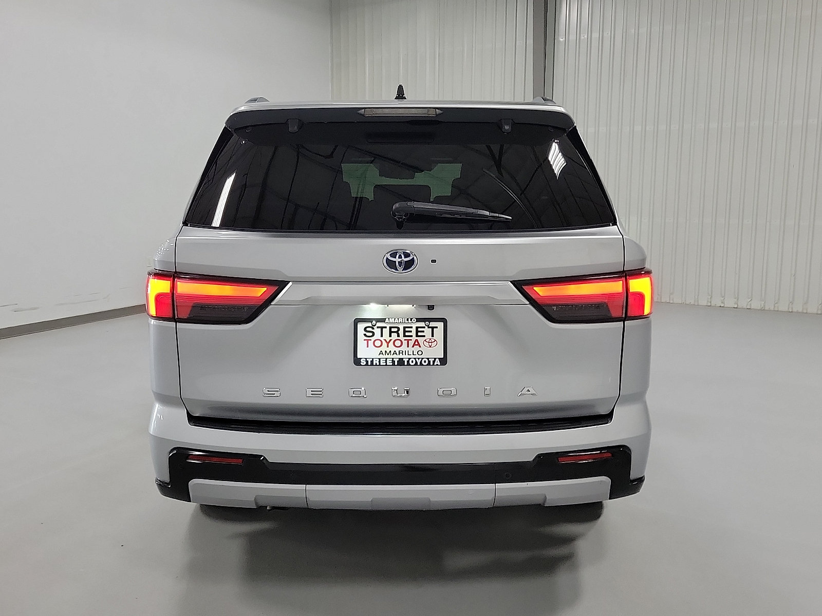 Certified 2023 Toyota Sequoia Capstone AWD/4WD image 5