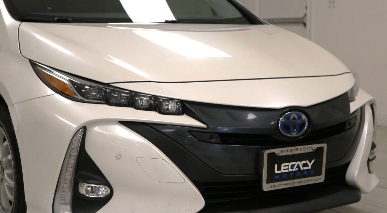 Used 2017 Toyota Prius Prime Advanced image 81