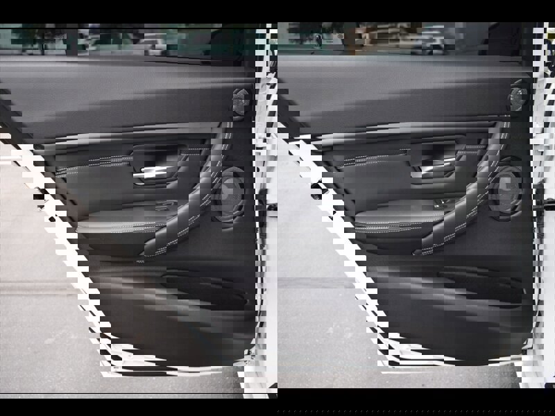 Used 2018 BMW M3 w/ Executive Package image 24