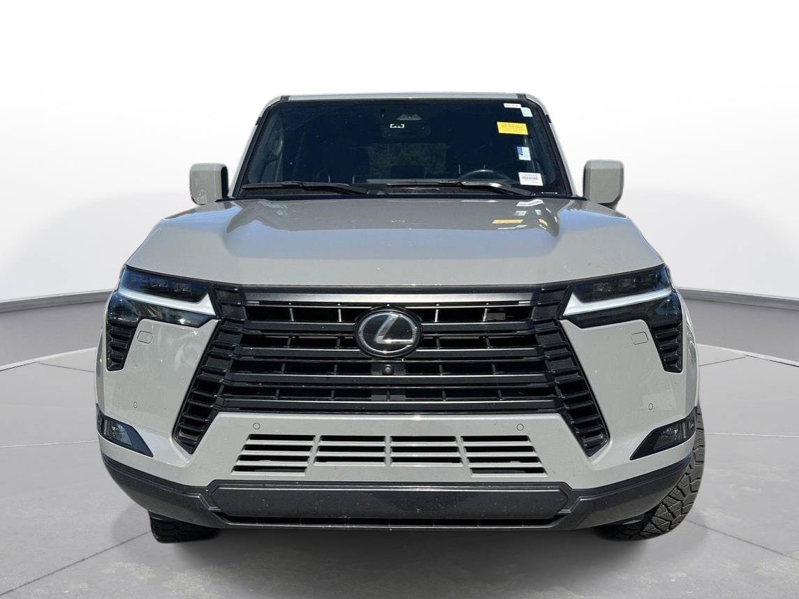 Used 2024 Lexus GX 550 w/ Accessory Package (Z1) AWD/4WD image 3