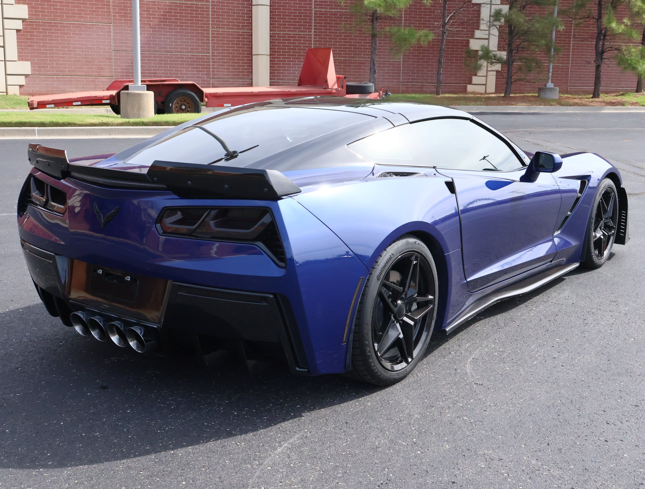Used 2017 Chevrolet Corvette Stingray Coupe w/ 1LT RWD image 27