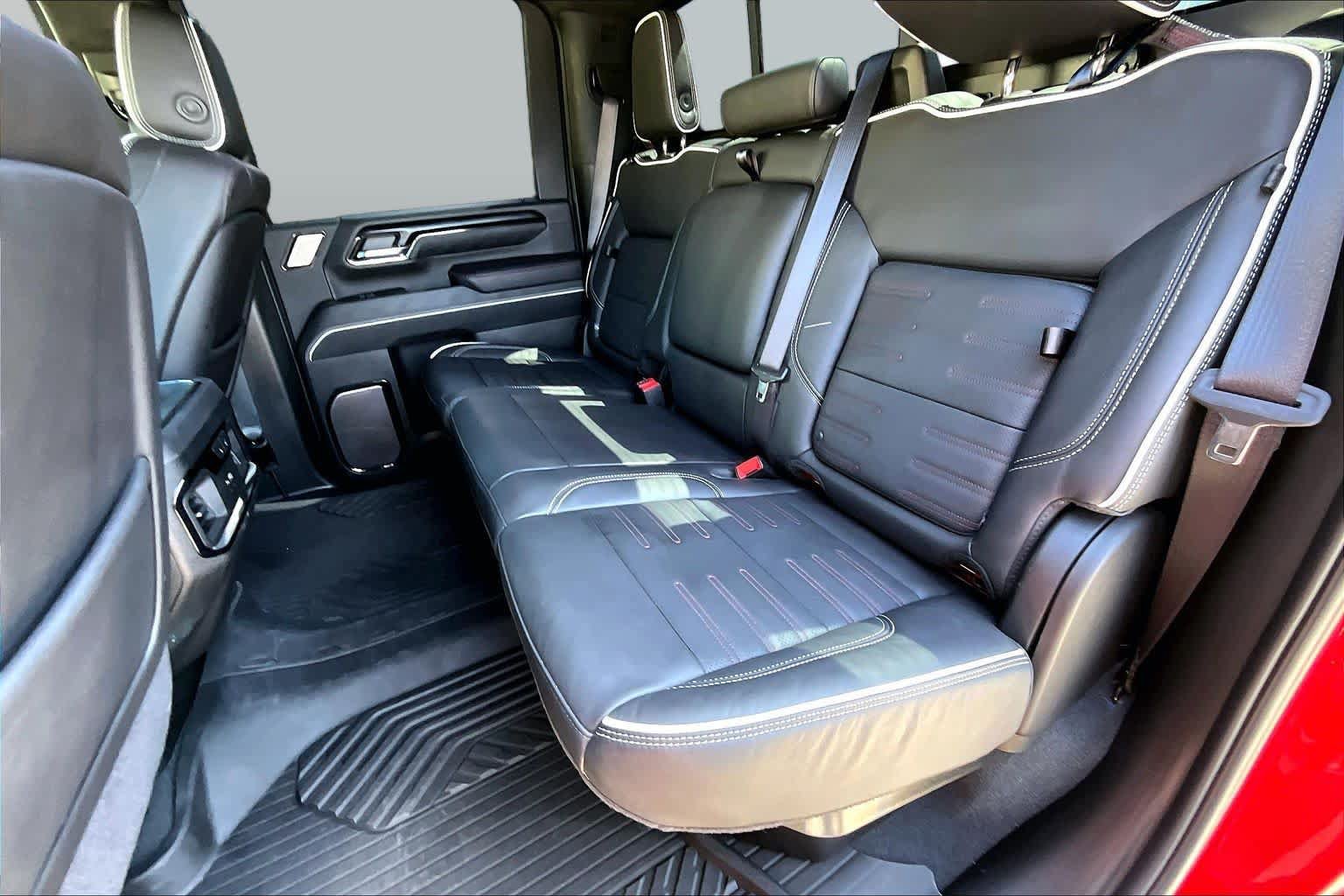 Used 2025 GMC Sierra 2500 AT4X w/ AT4X AEV Edition AWD/4WD image 21