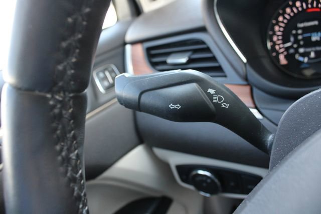 Used 2018 Lincoln MKC Select w/ Lincoln MKC Climate Package FWD image 11