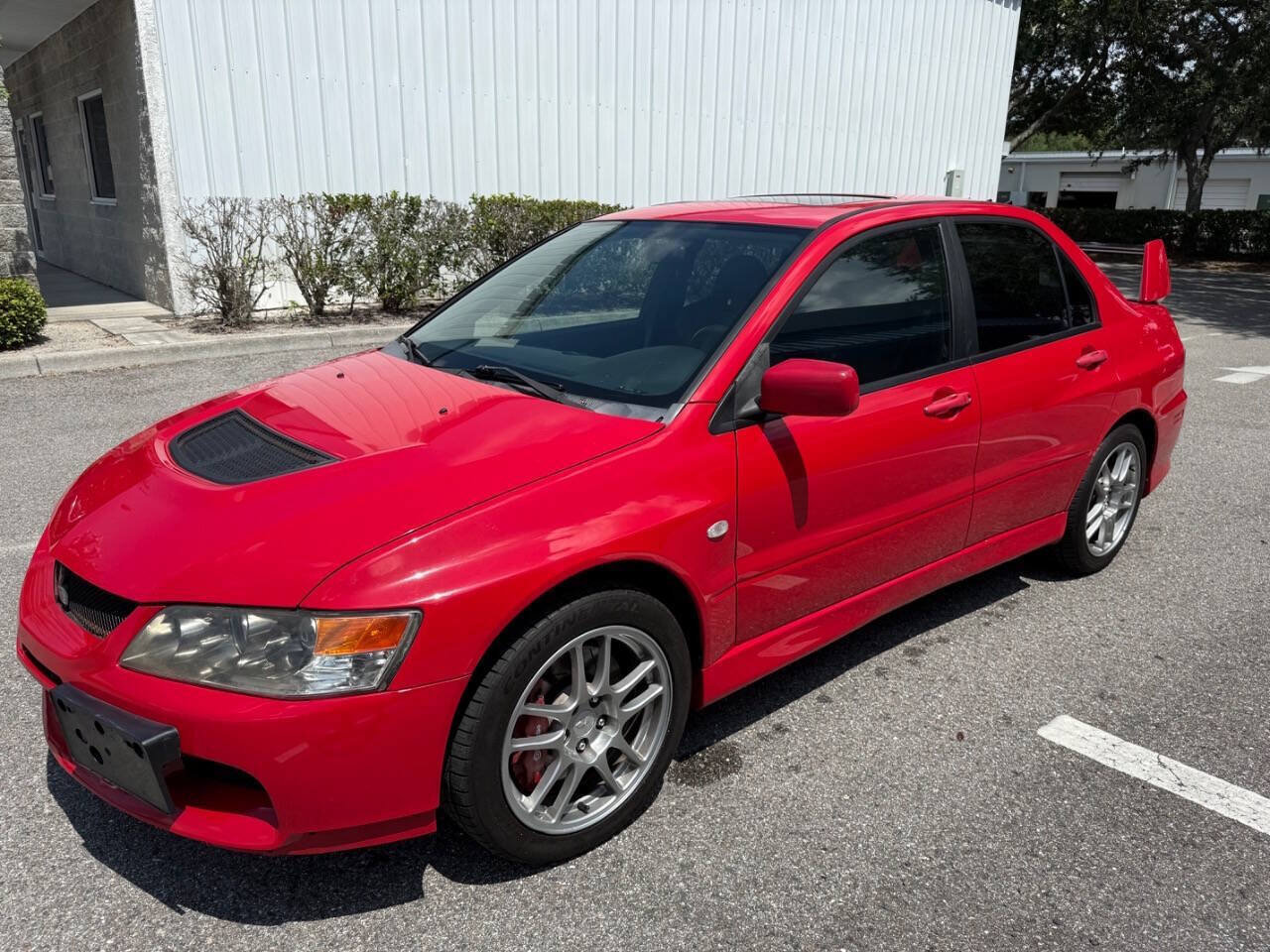 Used 2006 Mitsubishi Lancer Evolution AWD/4WD image 2