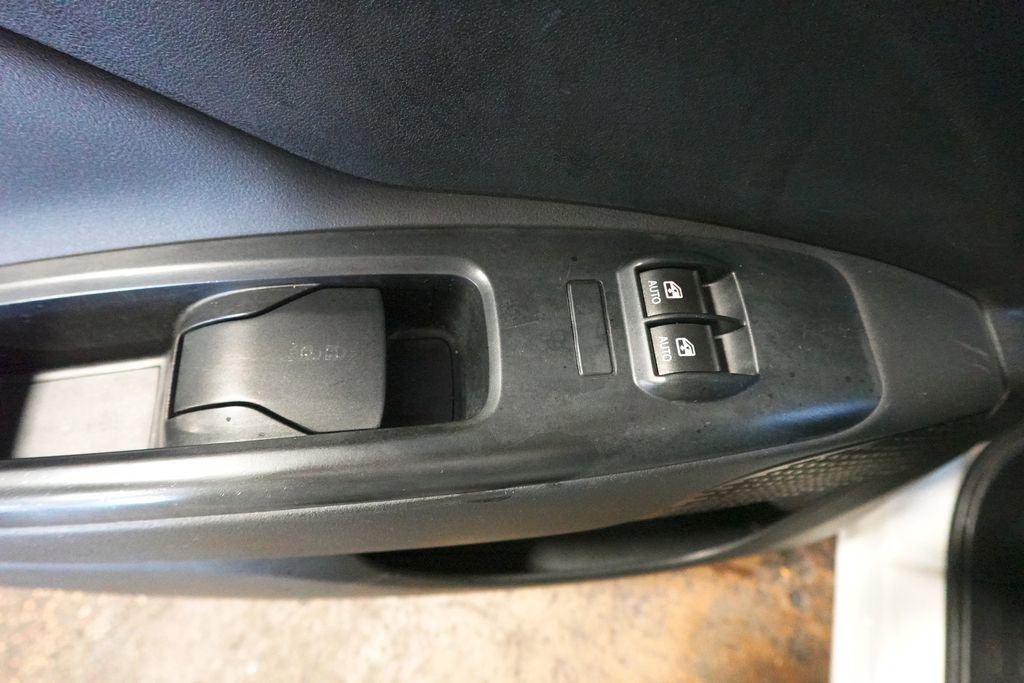 Used 2016 RAM ProMaster City Tradesman SLT w/ Rear Back-up Camera Group image 8