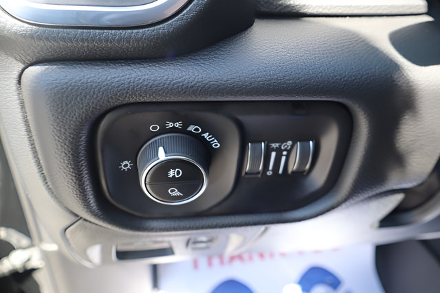 New 2026 RAM 1500 Laramie AWD/4WD image 18