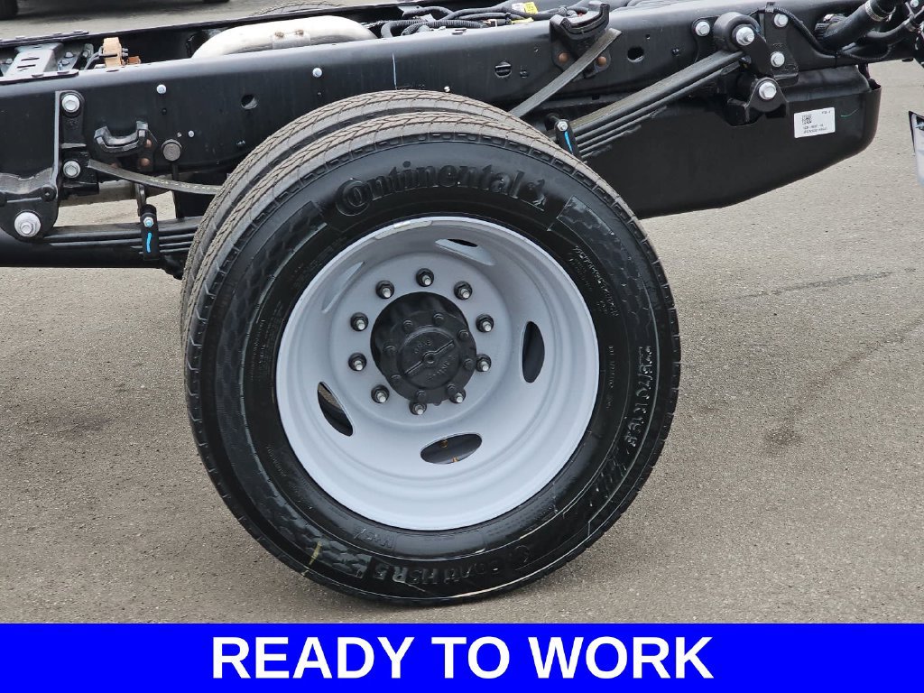 New 2027 Ford F550 4x4 Regular Cab Super Duty image 34