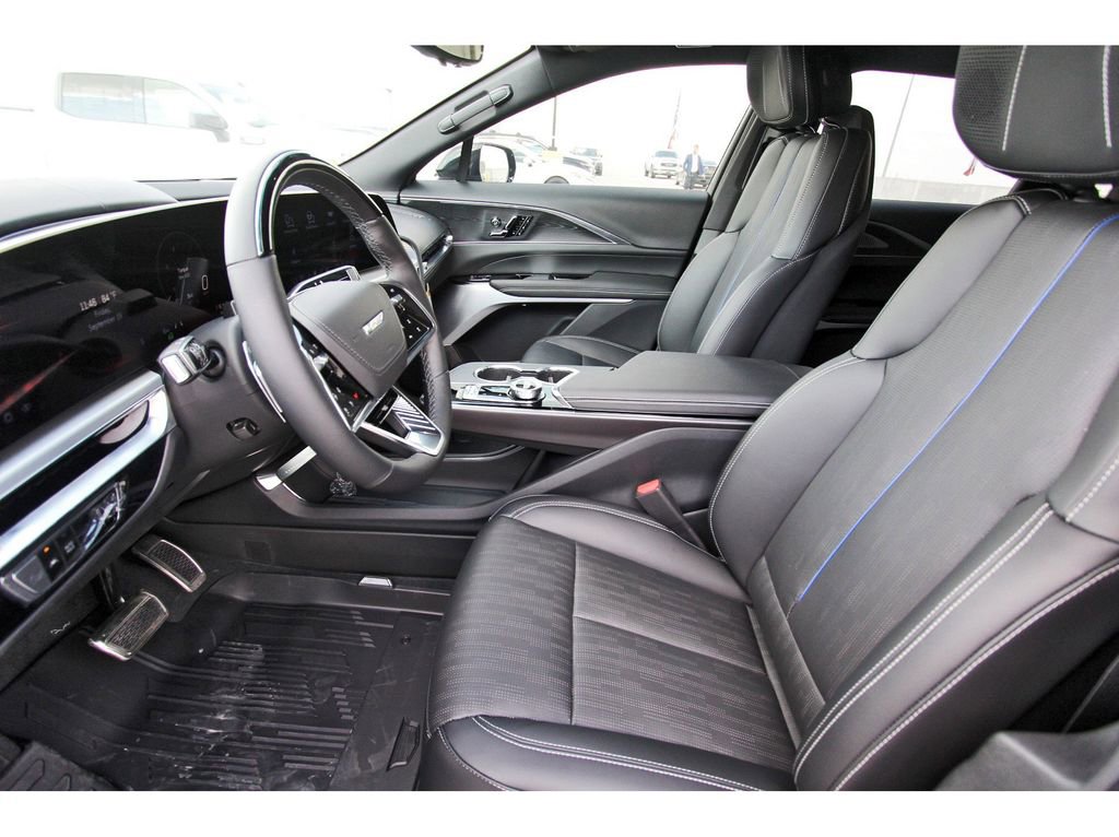 New 2026 Cadillac Lyriq V AWD/4WD image 6