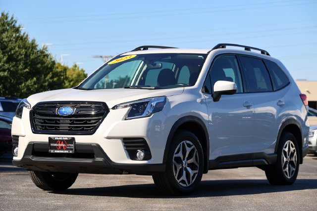 Certified 2023 Subaru Forester Premium AWD/4WD image 1