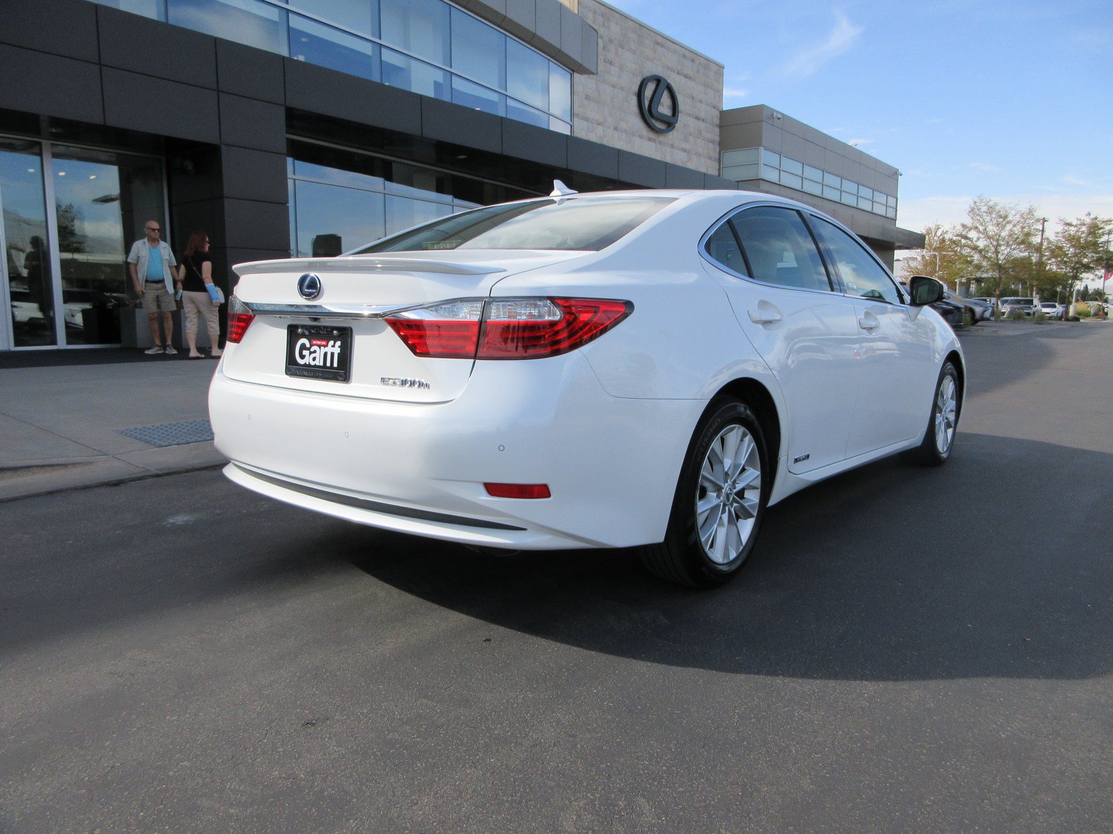 Used 2013 Lexus ES 300h w/ Luxury Pkg FWD image 9