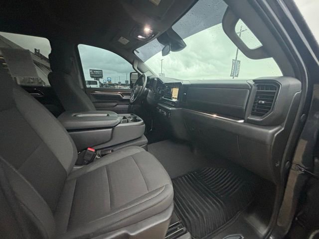 Used 2024 Chevrolet Silverado 2500 LT AWD/4WD image 16