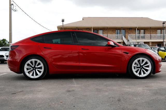 Used 2022 Tesla Model 3 Standard Range RWD image 16