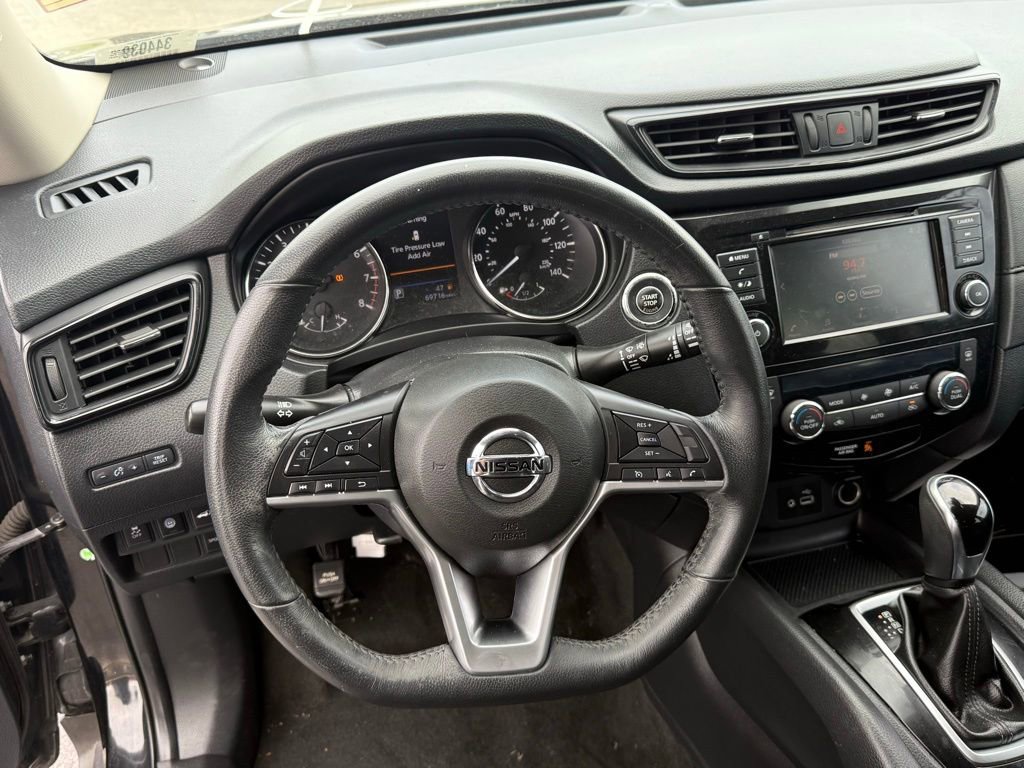 Used 2019 Nissan Rogue SV image 12