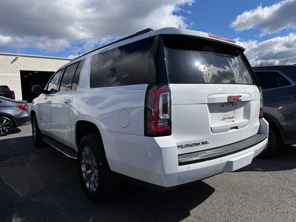 Used 2020 GMC Yukon XL SLT w/ Open Road Package image 3