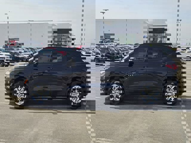 Used 2021 Chevrolet Blazer LT AWD/4WD image 4